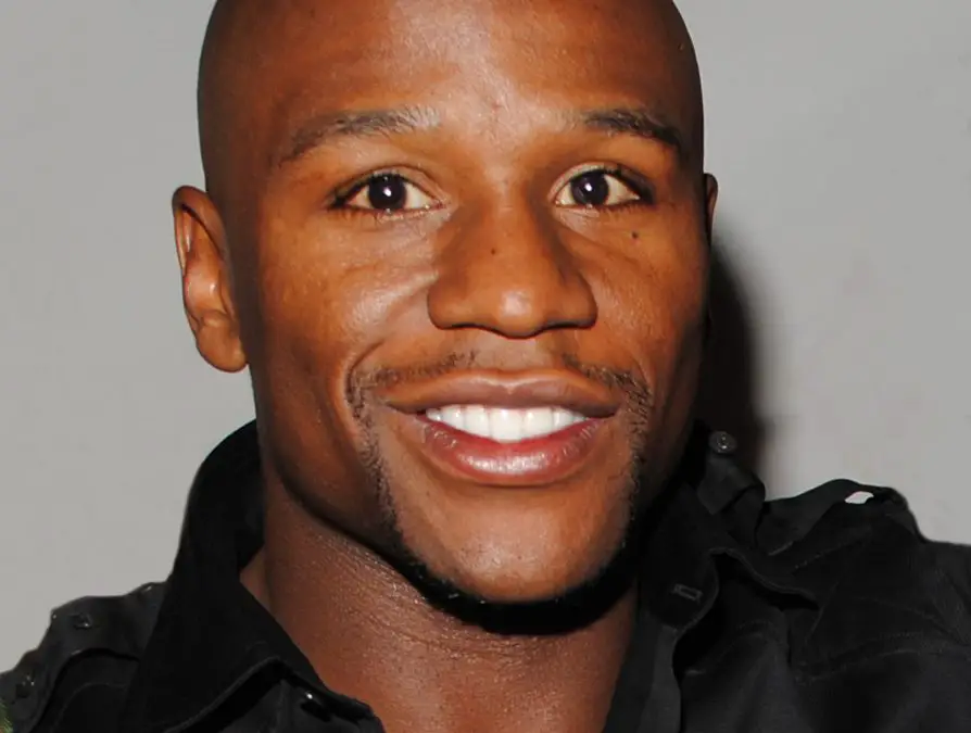 Floyd Mayweather Attacked After Supporting Jewish People in London